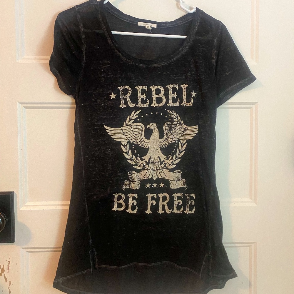 Small Black Maurices Rebel T-shirt